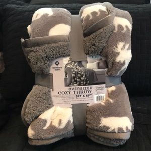 New oversized grey throw